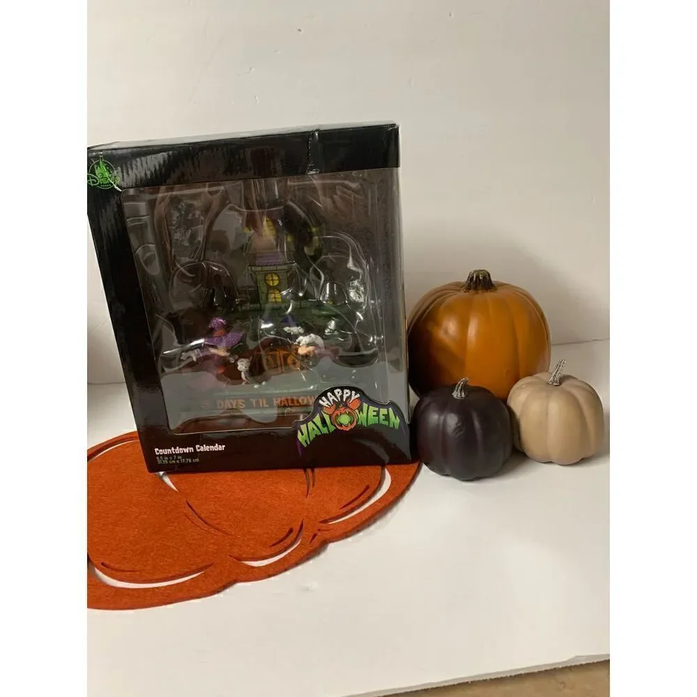 Disney Parks Retired Happy Halloween Countdown Calendar